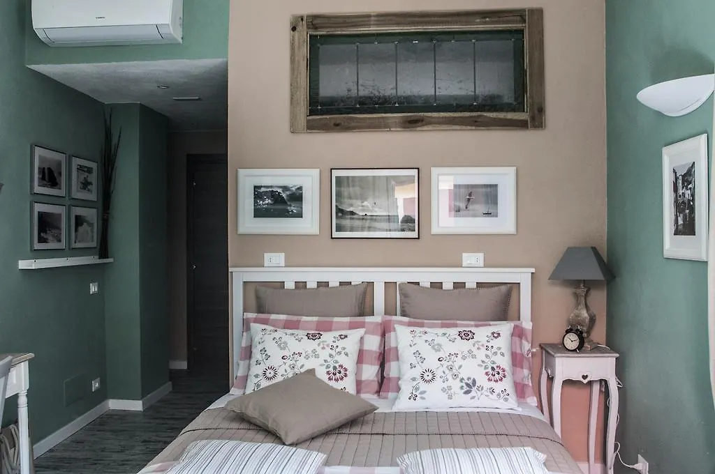Zia Letizia Bed And Wine Hotel Monterosso al Mare 2*,
