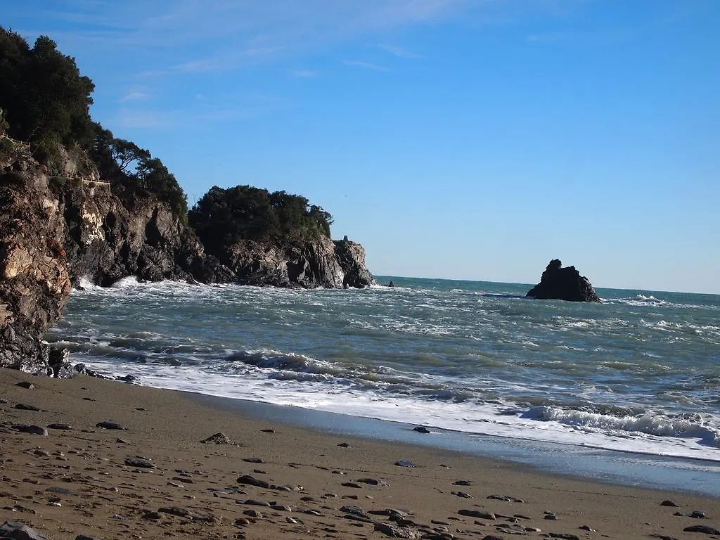 Zia Letizia Bed And Wine Hotel Monterosso al Mare 2*,  Italy